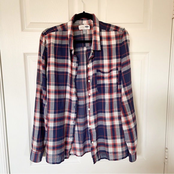 Old Navy Women’s Plaid Button Up Blouse - Picture 4 of 15